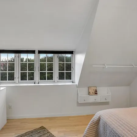 3 Bedroom Beautiful In Holiday home *